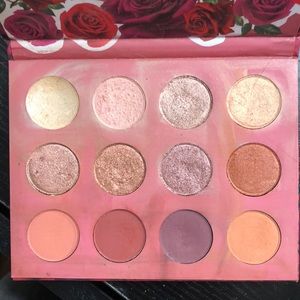 Colour pop eye shadow palette